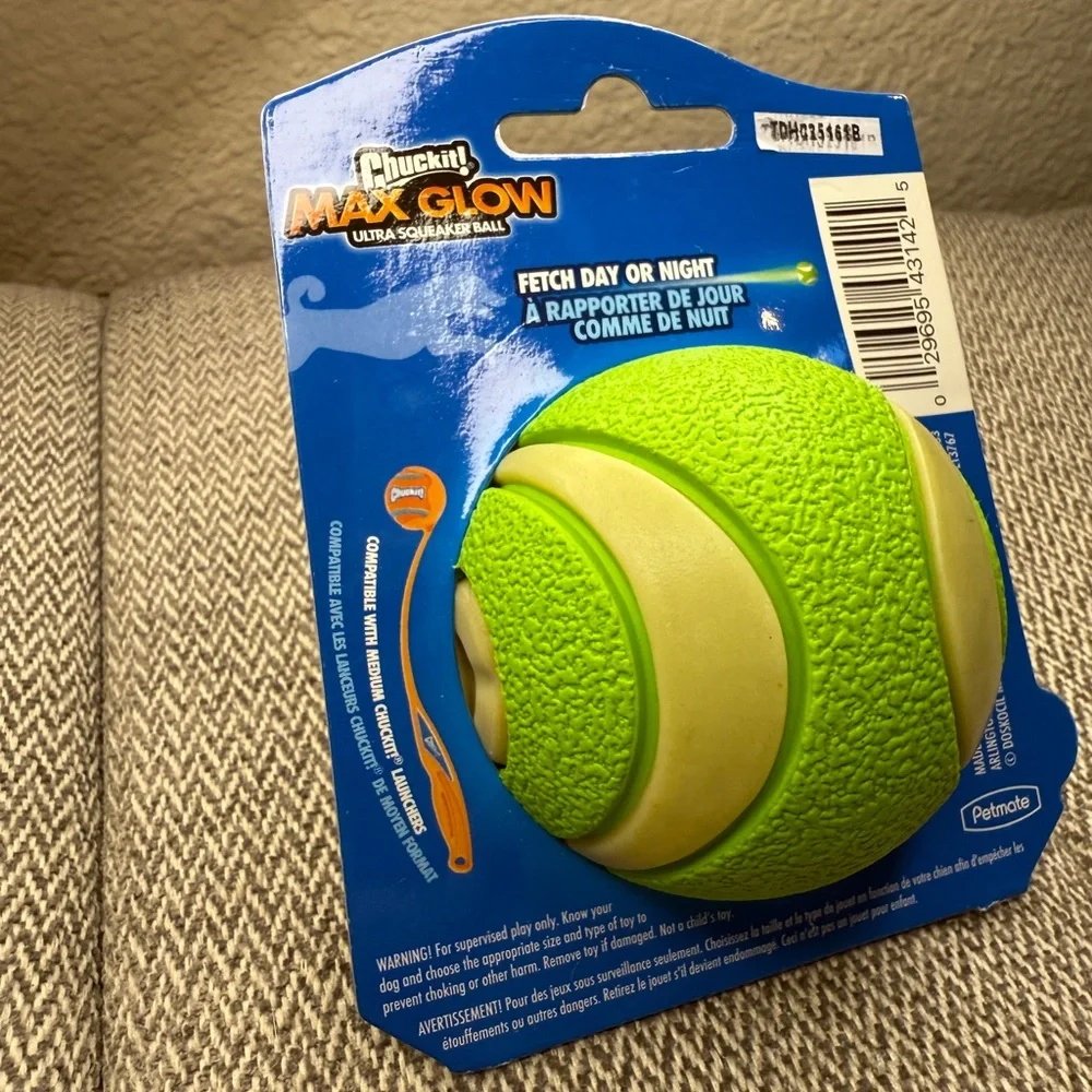 chuckit! chuckit max